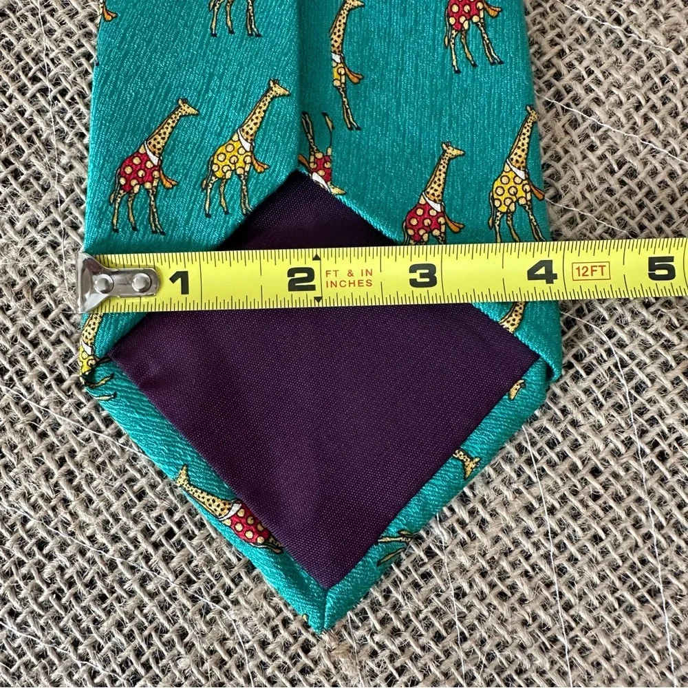 Paul Fredrick 100% Green‎ Silk with Yellow & Red Giraffe Motif Tie 🦒🦒🦒